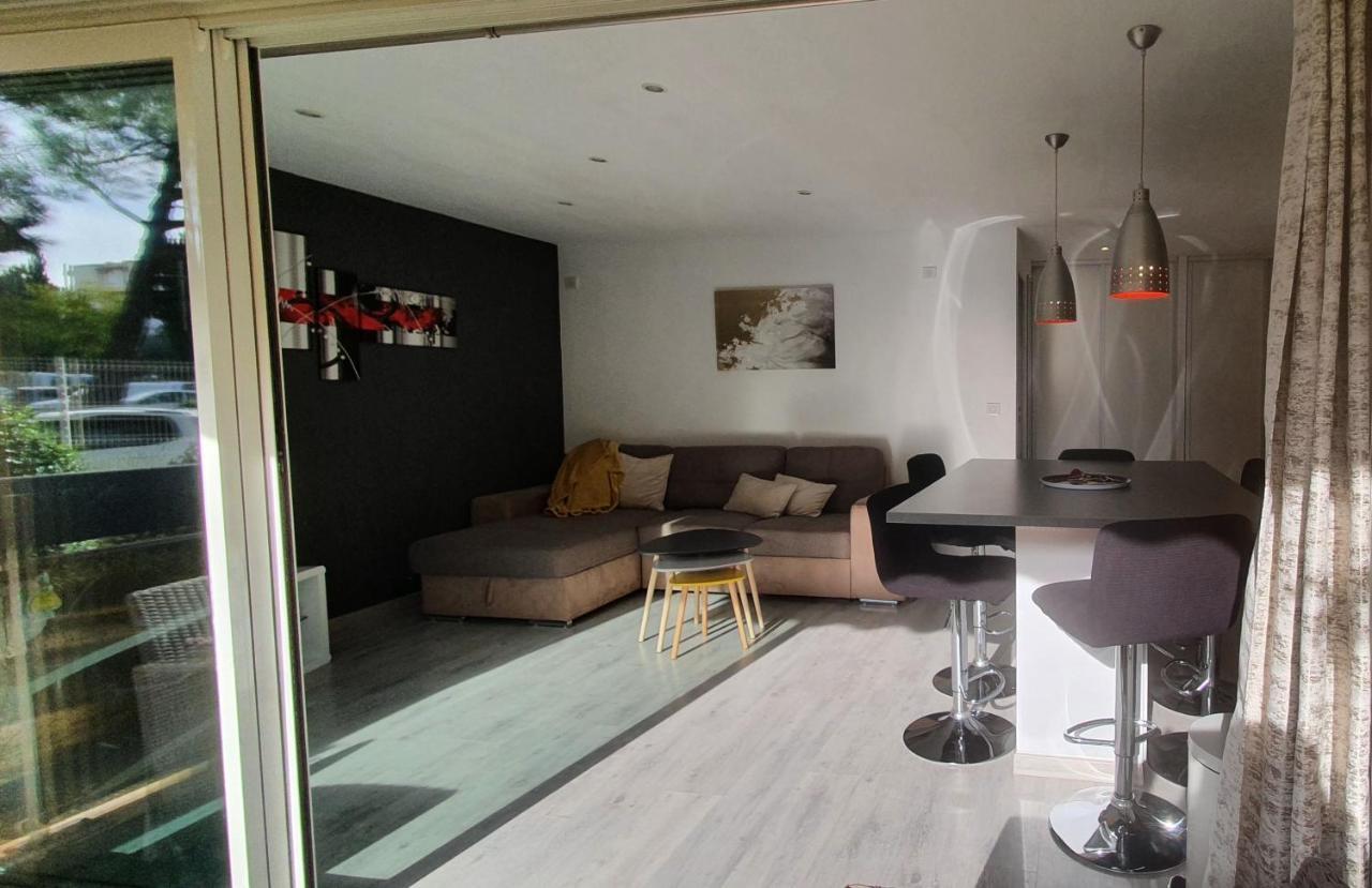 Le Silene Apartment แซ็งต์-แมกซีม ภายนอก รูปภาพ